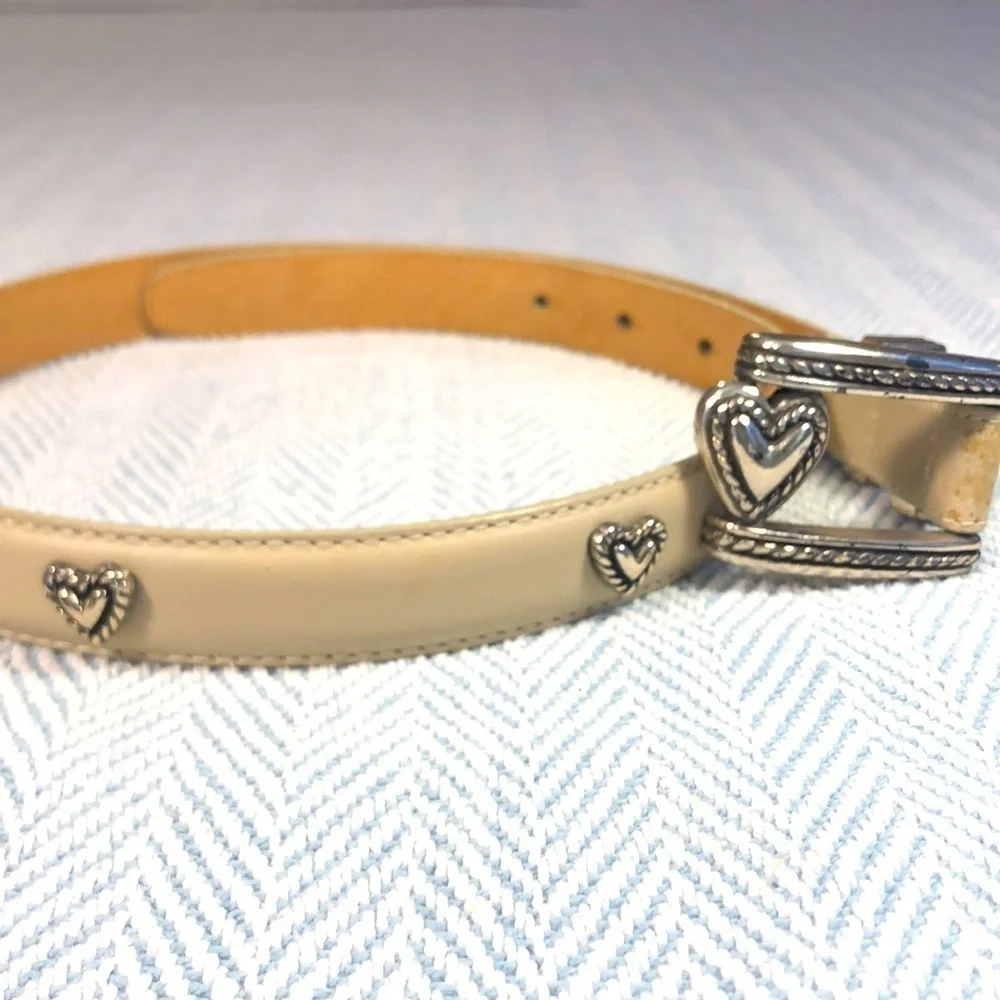 Shiny Metal Hearts ❤️ Belt 33 3/4” long tan colors Vintage